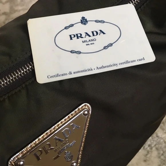 - Authentic beautiful Prada shoulder bag - Picture 6 of 8